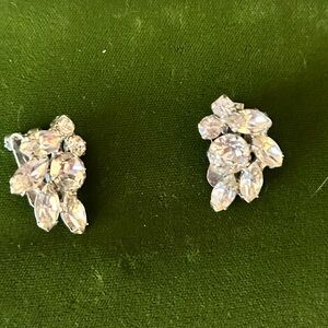 Vintage Albert Weiss Shimmering Silver-tone and rhinestones Clip-On Earrings